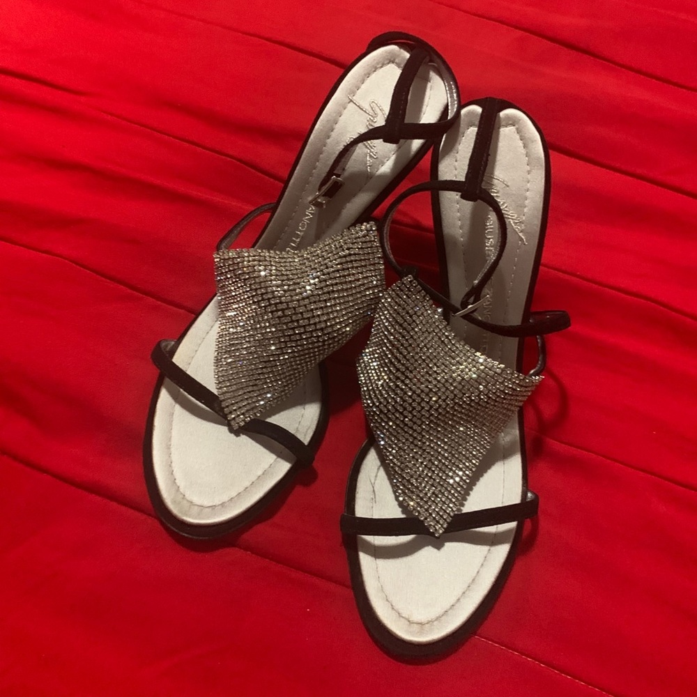 Women sandals
